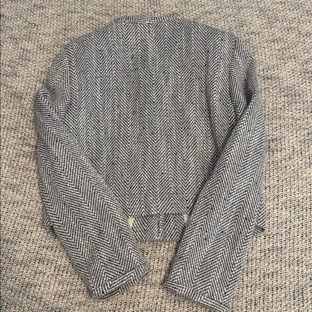 Zara Women’s Herringbone Tweed Cropped Jacket Size XS (24) - Picture 4 of 8